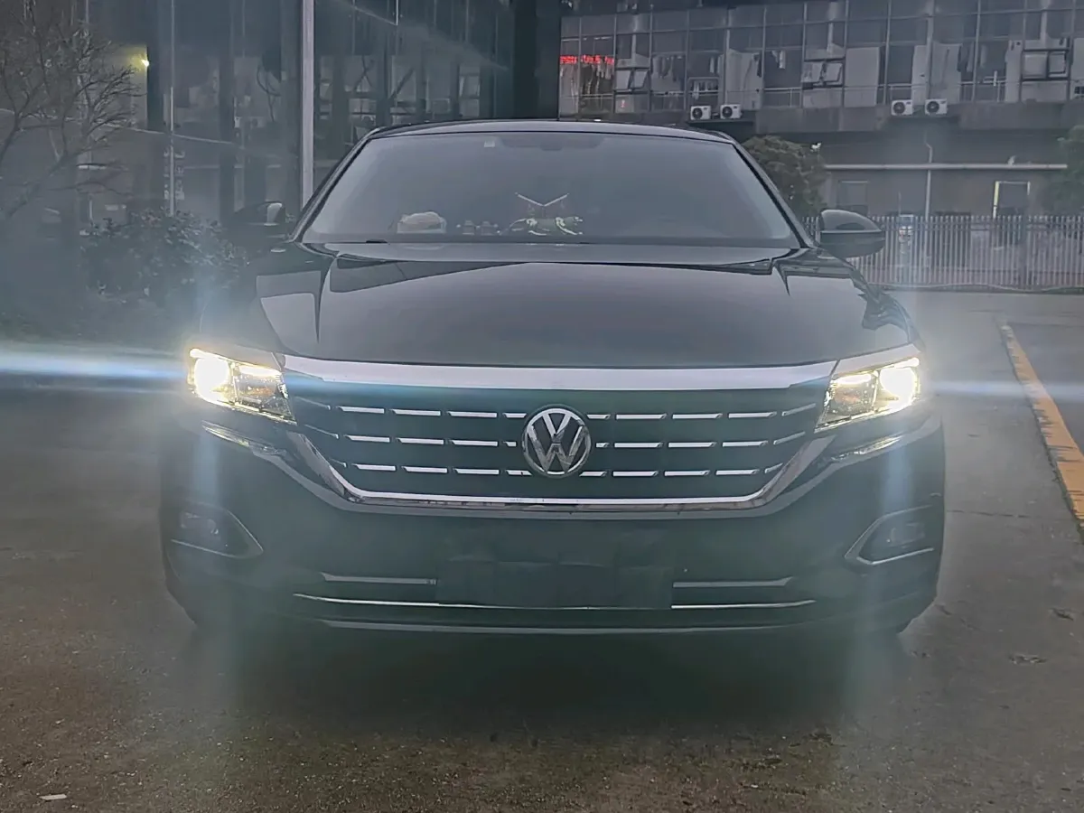 2019 Skoda Kodiak 2.0T 186HP L4 7DCT,autocango,china used car exporter,china ev exporter,chinese used car exporter,chinese used ev exporter