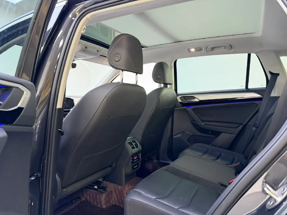 2022 Volkswagen Tayron 2.0T 186HP L4 7DCT,autocango,china used car exporter,china ev exporter,chinese used car exporter,chinese used ev exporter