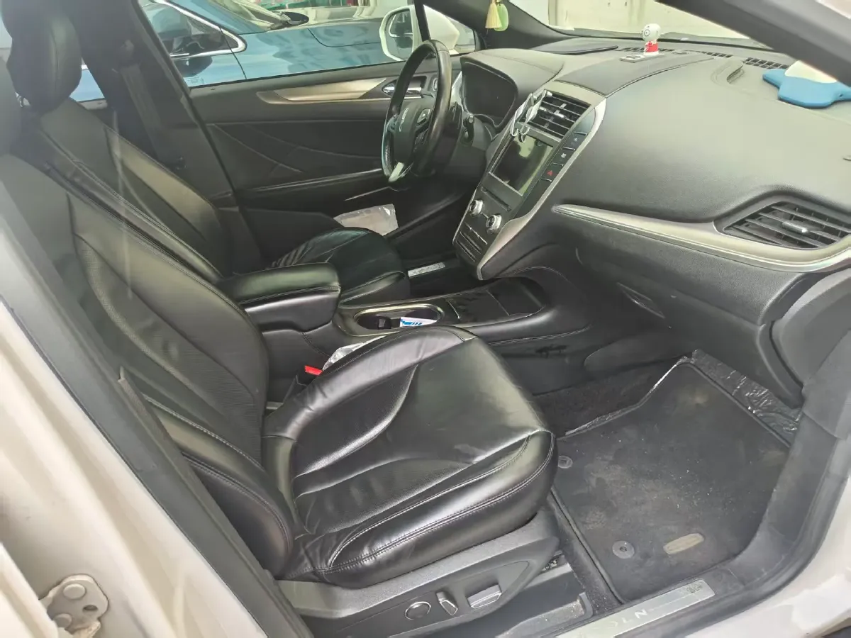 2017 Lincoln MKC 2.0T 203HP L4 6AT,autocango,china used car exporter,china ev exporter,chinese used car exporter,chinese used ev exporter