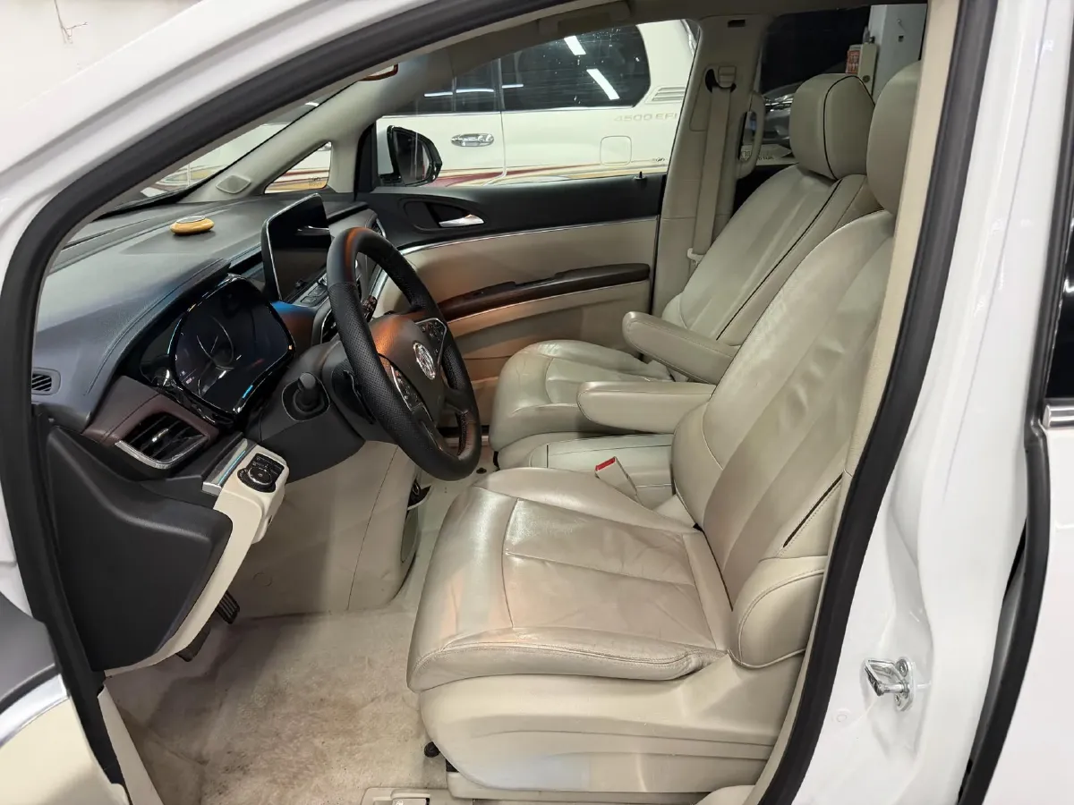 2020 Buick GL8 2.0T 237HP L4 9AT,autocango,china used car exporter,china ev exporter,chinese used car exporter,chinese used ev exporter