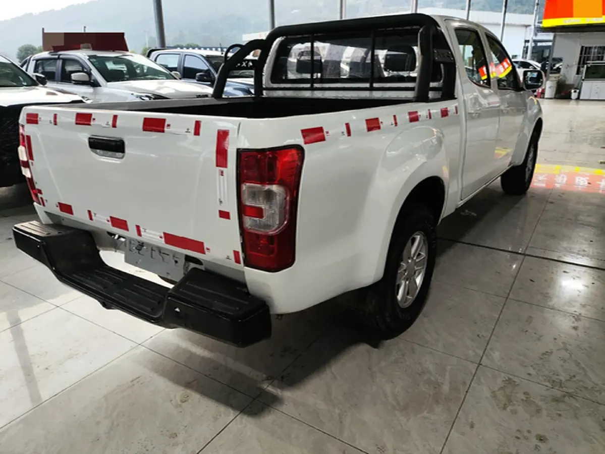 2018 Isuzu LingTuo 2.5T 129HP L4 6MT,autocango,china used car exporter,china ev exporter,chinese used car exporter,chinese used ev exporter