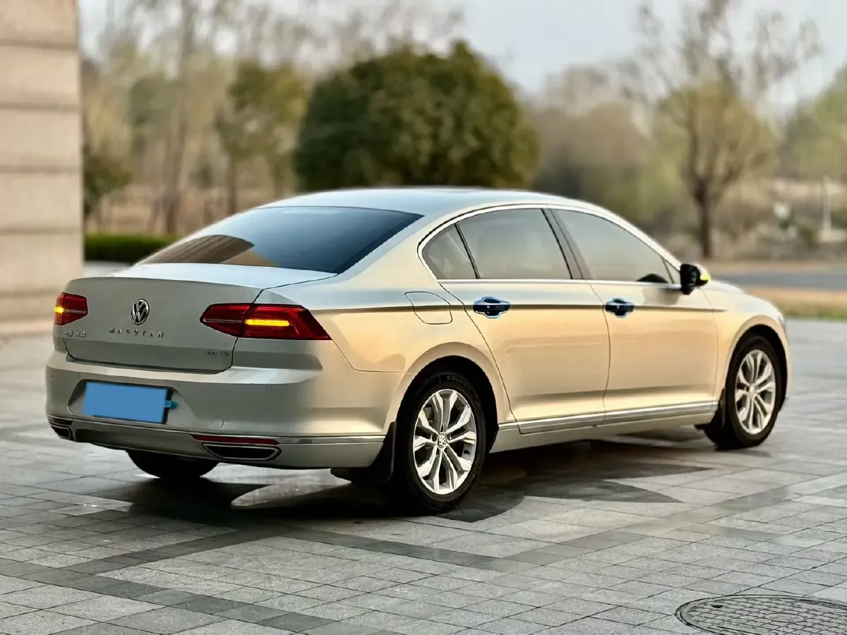 2018 Volkswagen Magotan 1.8T 180HP L4 7DCT,autocango,china used car exporter,china ev exporter,chinese used car exporter,chinese used ev exporter
