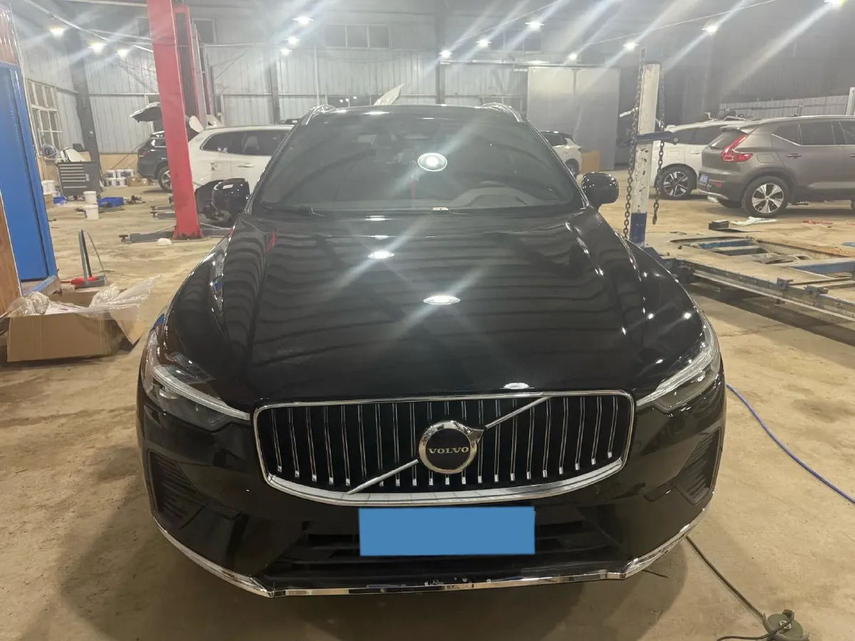 2024 Volvo XC60 2.0T 250HP L4 8AT,autocango,china used car exporter,china ev exporter,chinese used car exporter,chinese used ev exporter