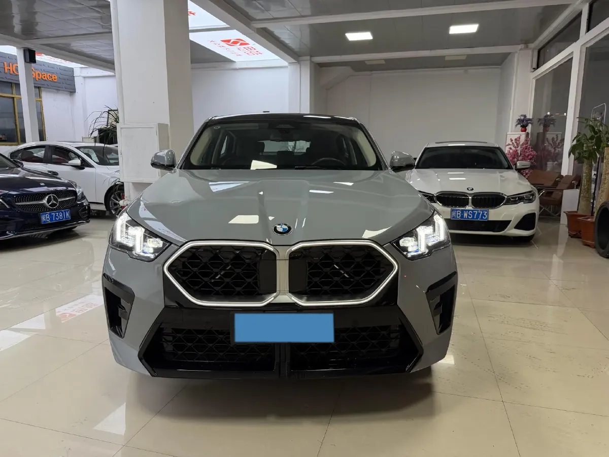 2024 BMW X2 2.0T 204HP L4 7DCT,autocango,china used car exporter,china ev exporter,chinese used car exporter,chinese used ev exporter