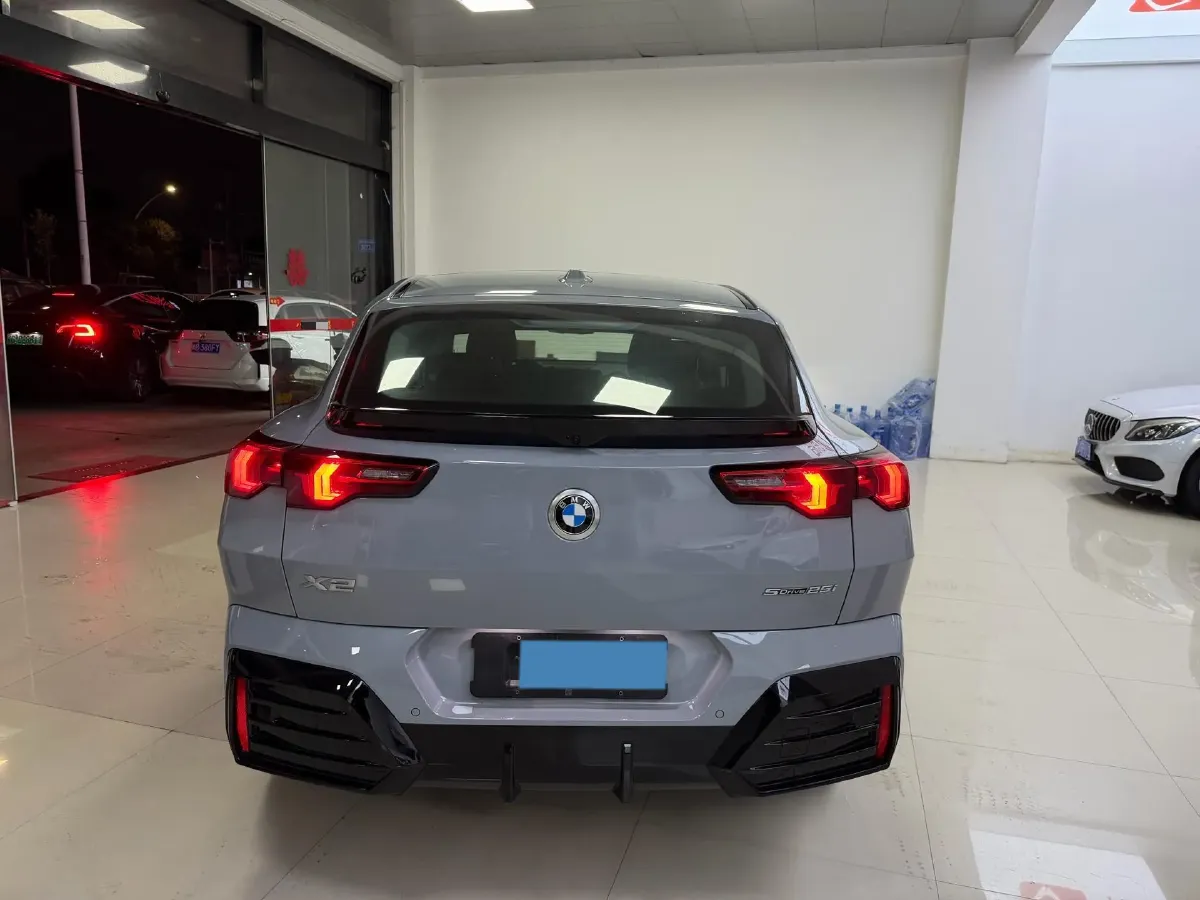 2024 BMW X2 2.0T 204HP L4 7DCT,autocango,china used car exporter,china ev exporter,chinese used car exporter,chinese used ev exporter