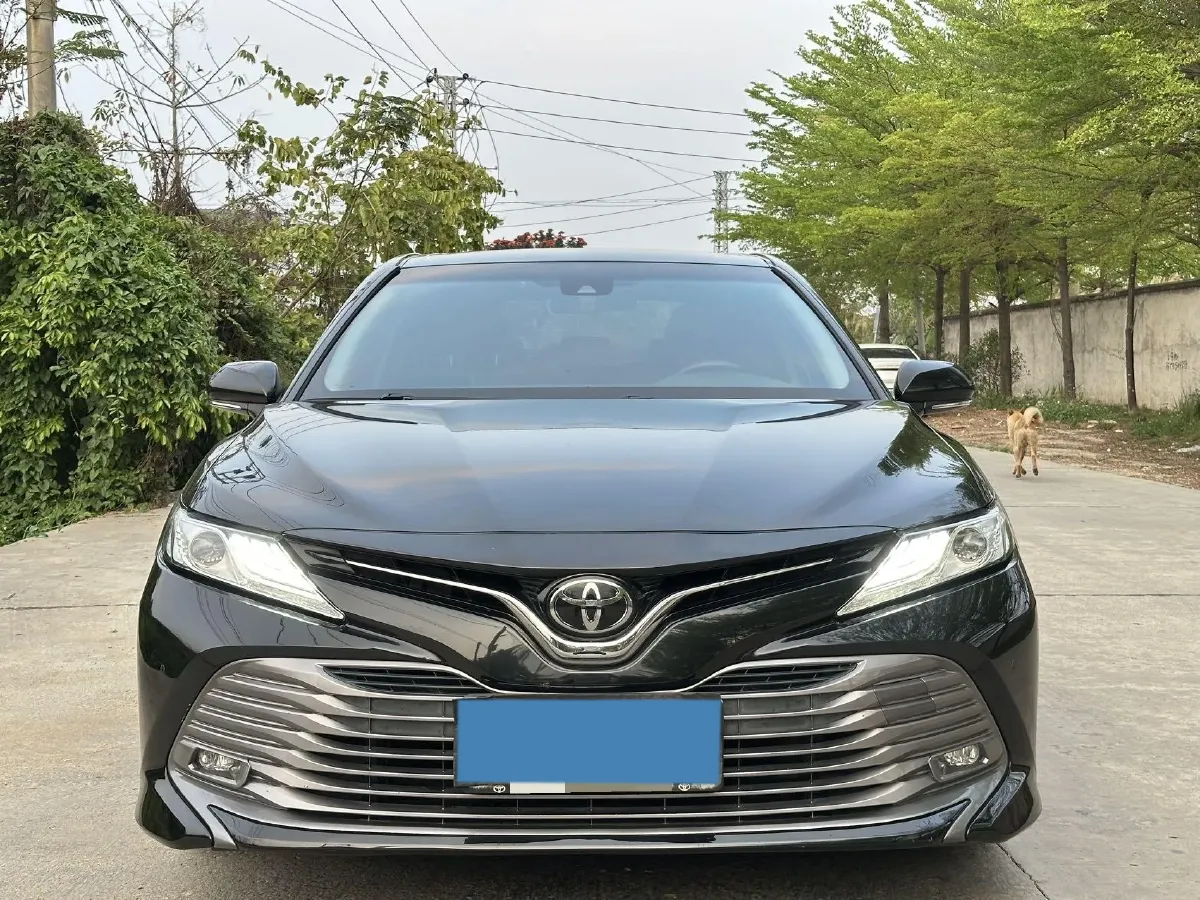 2018 Toyota Camry 2.0L 169HP L4 6AT,autocango,china used car exporter,china ev exporter,chinese used car exporter,chinese used ev exporter