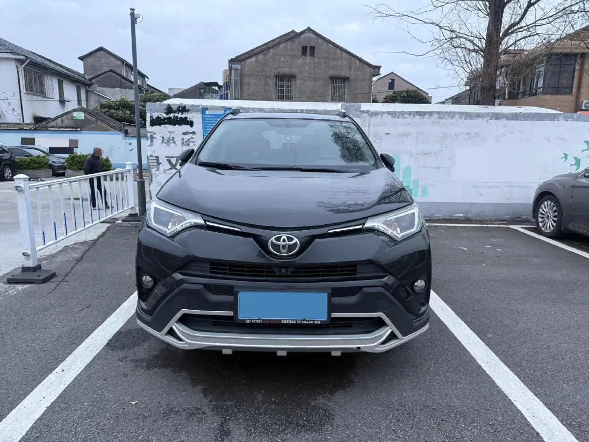 2019 Toyota Camry 2.0L 178HP L4 CVT,autocango,china used car exporter,china ev exporter,chinese used car exporter,chinese used ev exporter