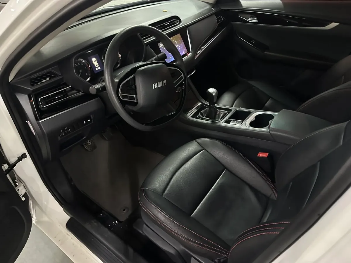 2017 HaiMa Family 1.6L 125HP L4 6MT,autocango,china used car exporter,china ev exporter,chinese used car exporter,chinese used ev exporter