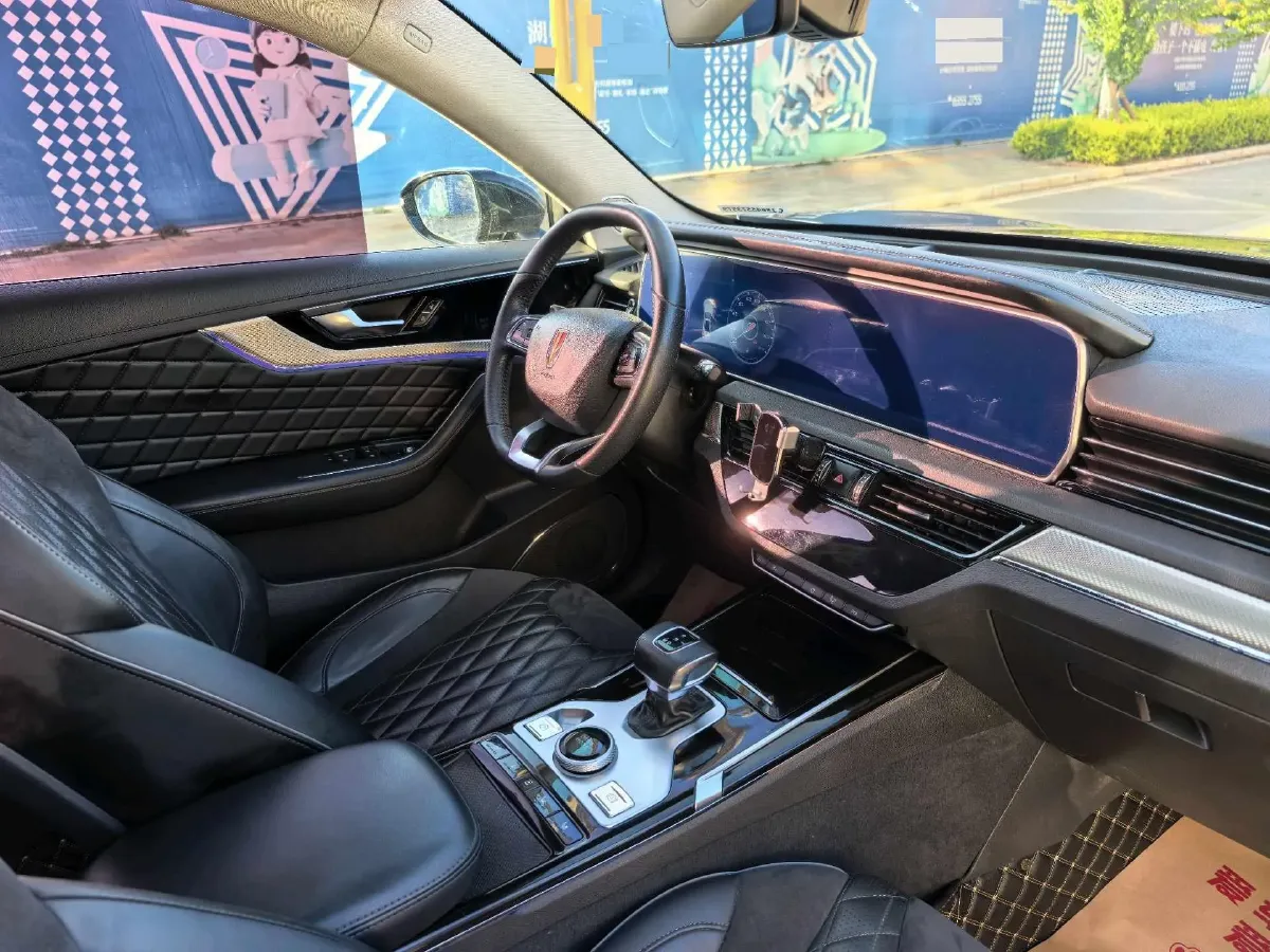 2019 HongQi HS5 2.0T 224HP L4 6AT,autocango,china used car exporter,china ev exporter,chinese used car exporter,chinese used ev exporter