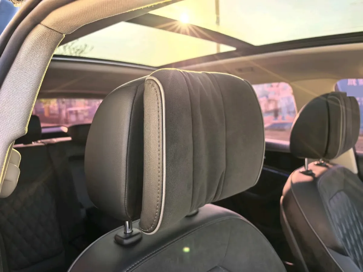 2019 HongQi HS5 2.0T 224HP L4 6AT,autocango,china used car exporter,china ev exporter,chinese used car exporter,chinese used ev exporter