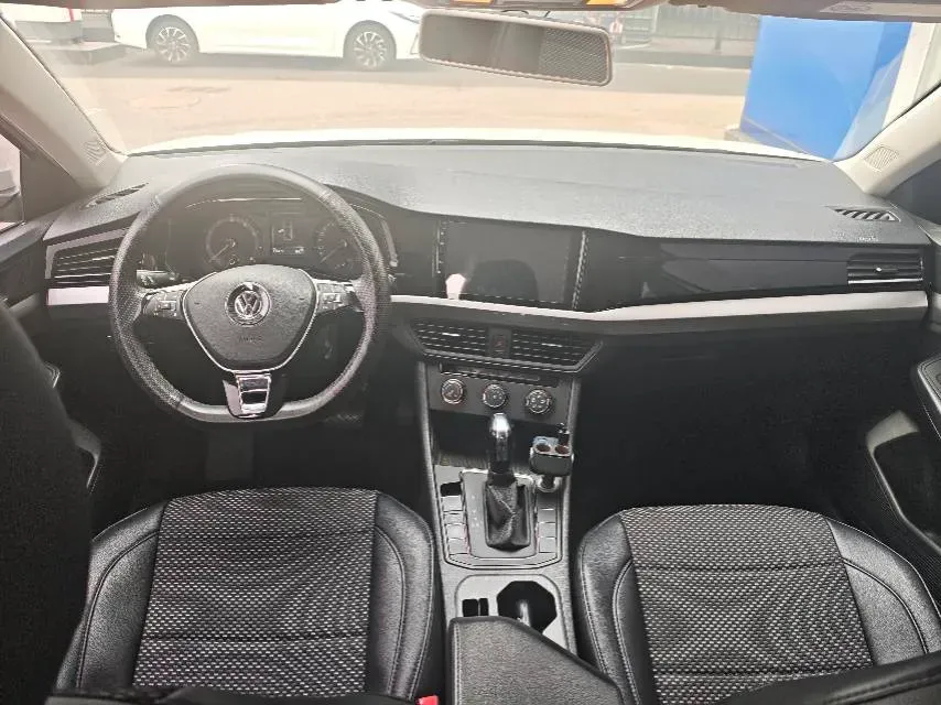 2019 Bestune T77 1.2T 143HP L4 7DCT,autocango,china used car exporter,china ev exporter,chinese used car exporter,chinese used ev exporter