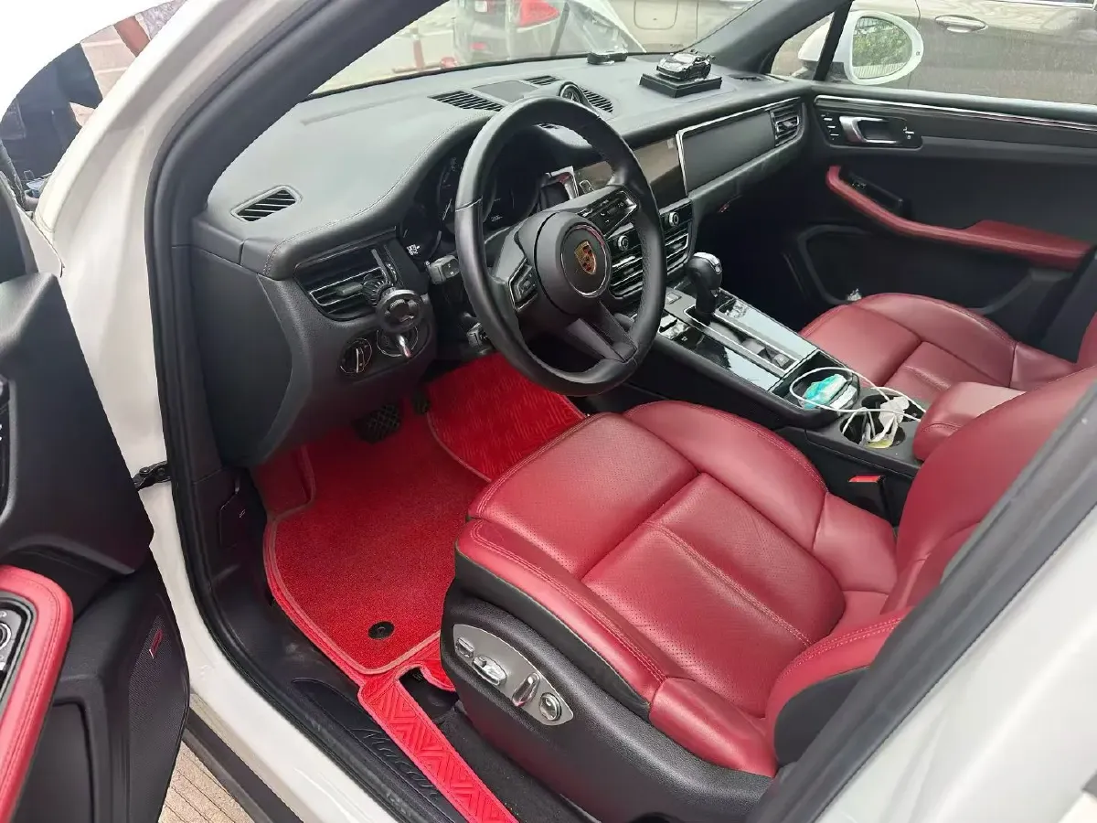 2023 Porsche Macan 2.0T 265HP L4 7DCT,autocango,china used car exporter,china ev exporter,chinese used car exporter,chinese used ev exporter