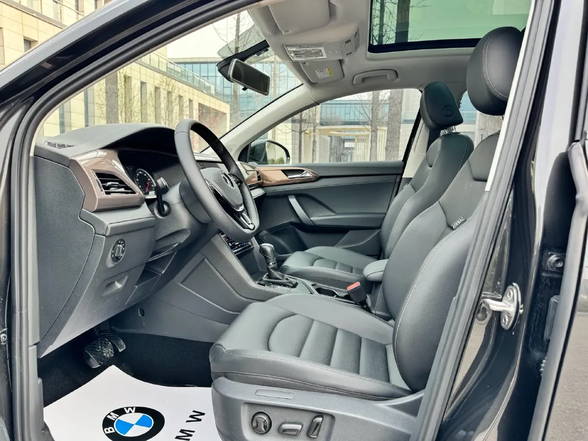 2022 Volkswagen Tharu 1.4T 150HP L4 7DCT,autocango,china used car exporter,china ev exporter,chinese used car exporter,chinese used ev exporter