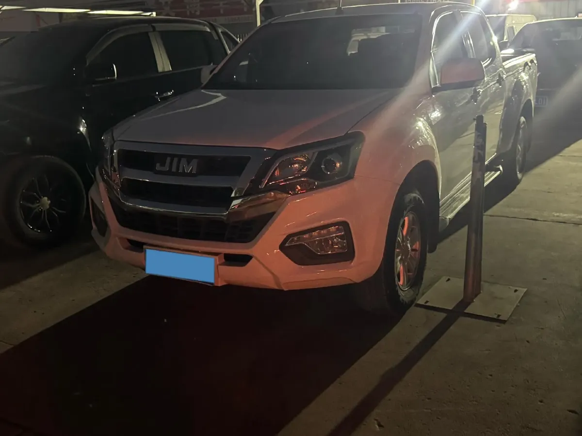 2022 Isuzu RE-MAX Jim 2.8T 120HP L4 5MT,autocango,china used car exporter,china ev exporter,chinese used car exporter,chinese used ev exporter
