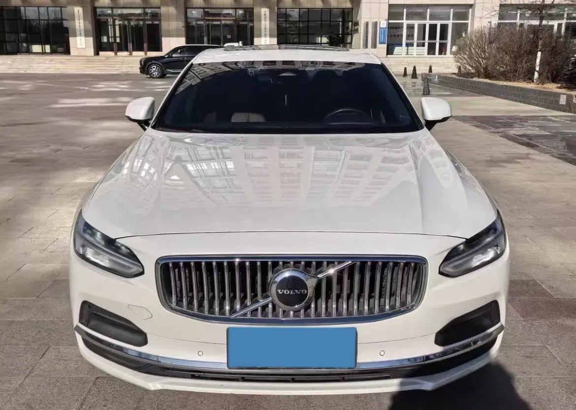 2021 Volvo S90 2.0T 250HP L4 8AT,autocango,china used car exporter,china ev exporter,chinese used car exporter,chinese used ev exporter