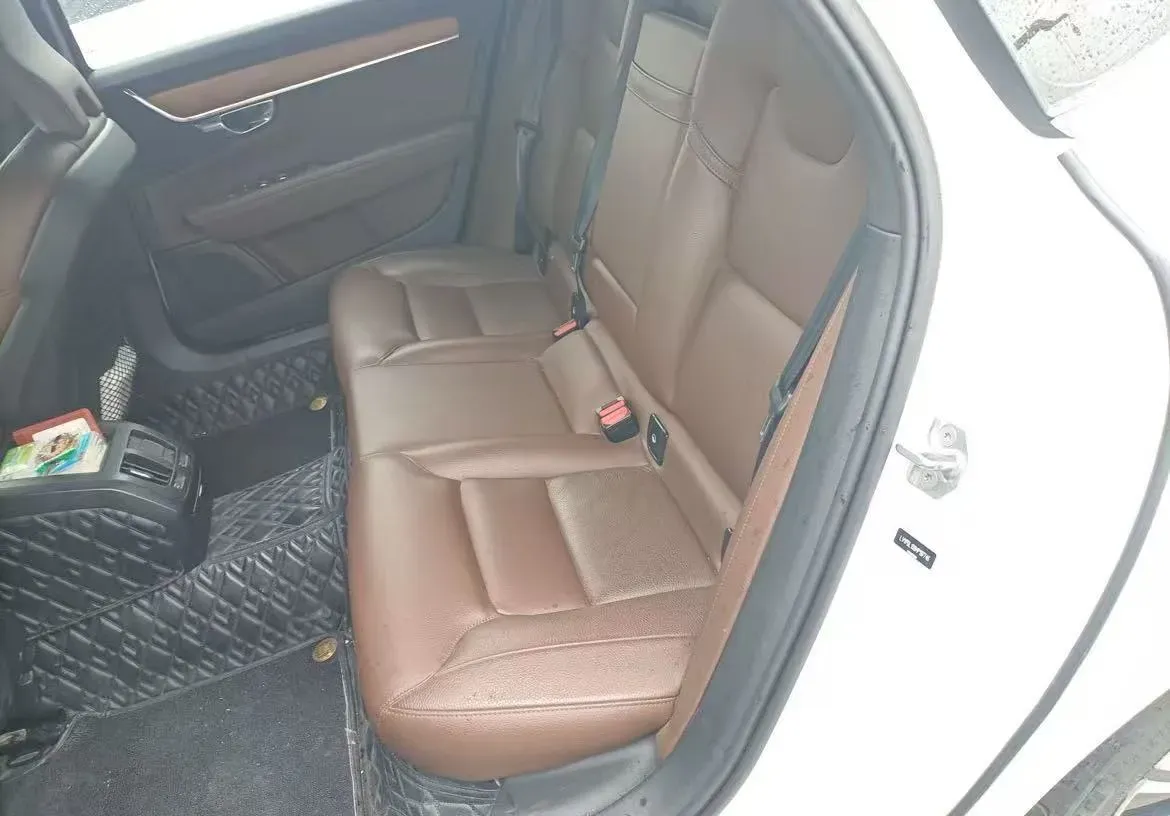 2021 Volvo S90 2.0T 250HP L4 8AT,autocango,china used car exporter,china ev exporter,chinese used car exporter,chinese used ev exporter