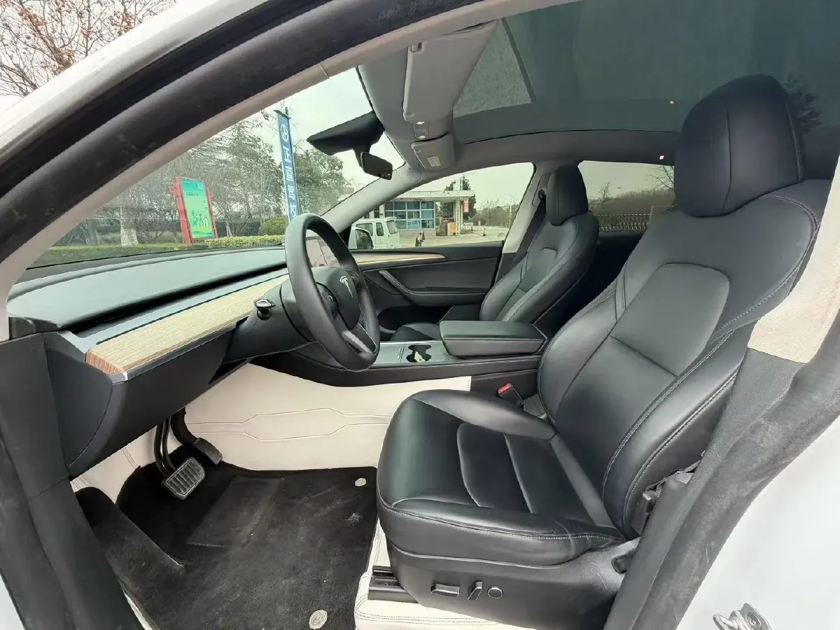 2022 Tesla Model Y BEV 60KWH,autocango,china used car exporter,china ev exporter,chinese used car exporter,chinese used ev exporter