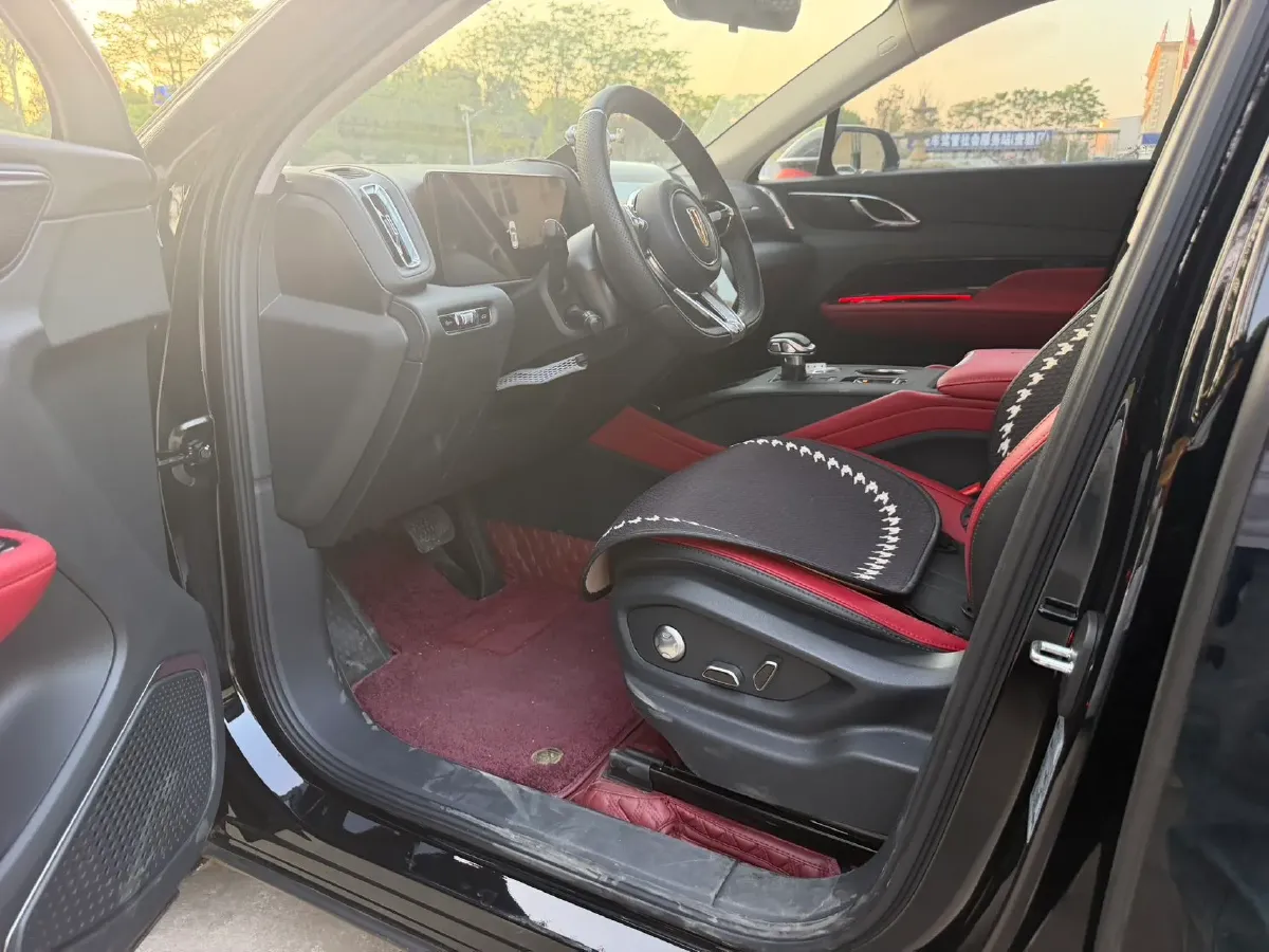 2024 HongQi HS3 1.5T 169HP L4 7DCT,autocango,china used car exporter,china ev exporter,chinese used car exporter,chinese used ev exporter