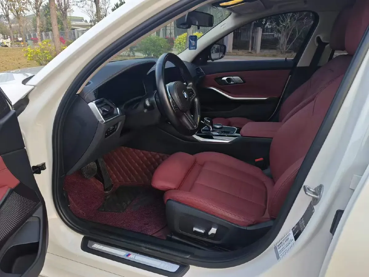 2022 BMW 3 Series 2.0T 156HP L4 8AT,autocango,china used car exporter,china ev exporter,chinese used car exporter,chinese used ev exporter