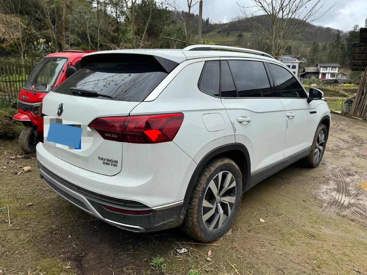 2019 MINI CLUBMAN 1.5T 102HP L3 6AT,autocango,china used car exporter,china ev exporter,chinese used car exporter,chinese used ev exporter