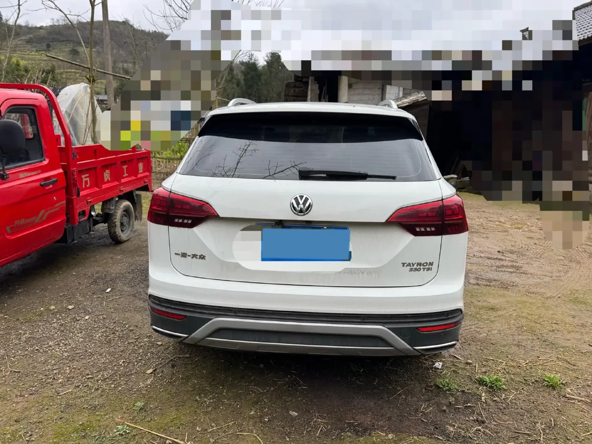 2019 MINI CLUBMAN 1.5T 102HP L3 6AT,autocango,china used car exporter,china ev exporter,chinese used car exporter,chinese used ev exporter