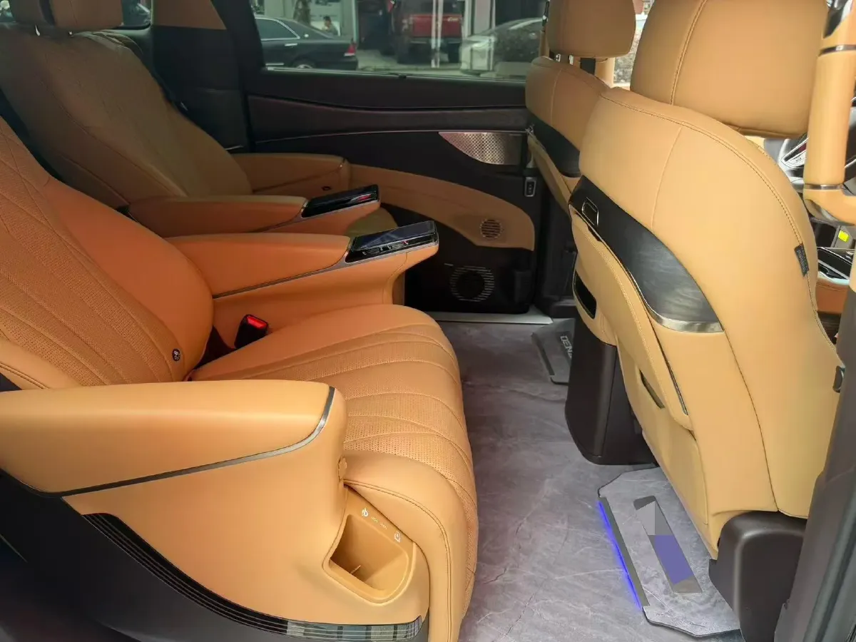 2025 Denza D9 1.5T 156HP L4 E-CVT PHEV 40KWH,autocango,china used car exporter,china ev exporter,chinese used car exporter,chinese used ev exporter