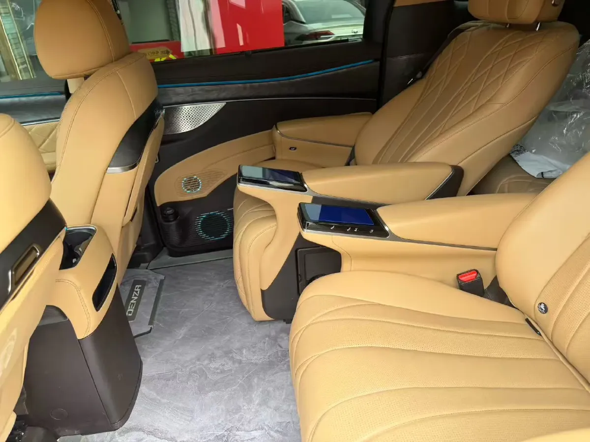 2025 Denza D9 1.5T 156HP L4 E-CVT PHEV 40KWH,autocango,china used car exporter,china ev exporter,chinese used car exporter,chinese used ev exporter