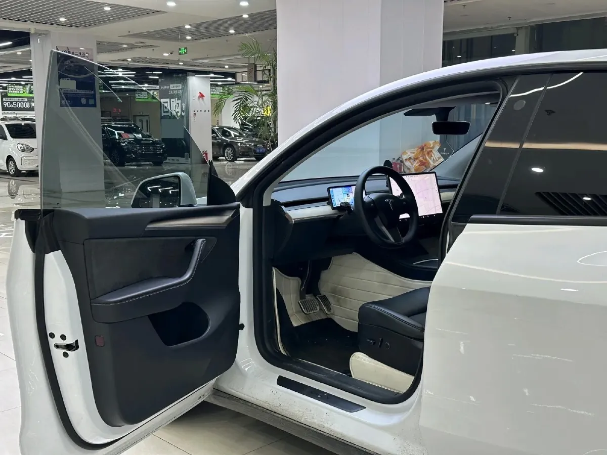 2021 MINI COUNTRYMAN 1.5T 136HP L3 8AT,autocango,china used car exporter,china ev exporter,chinese used car exporter,chinese used ev exporter