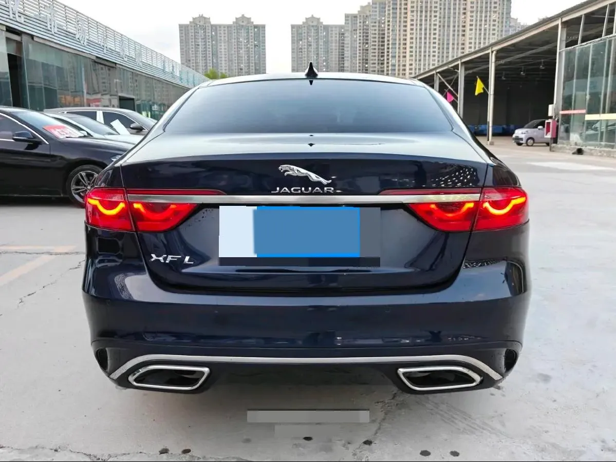 2021 Jaguar XFL 2.0T 250HP L4 8AT,autocango,china used car exporter,china ev exporter,chinese used car exporter,chinese used ev exporter