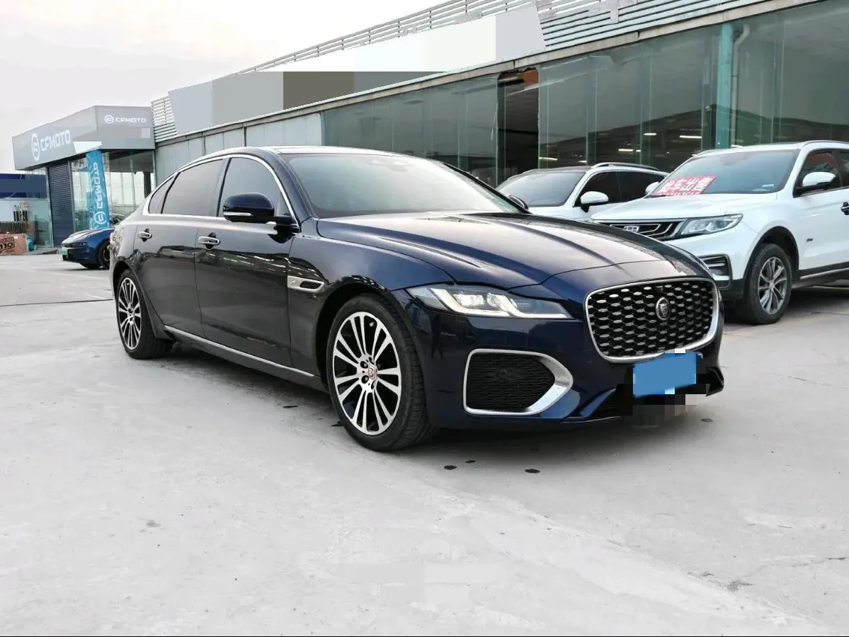2021 Jaguar XFL 2.0T 250HP L4 8AT,autocango,china used car exporter,china ev exporter,chinese used car exporter,chinese used ev exporter