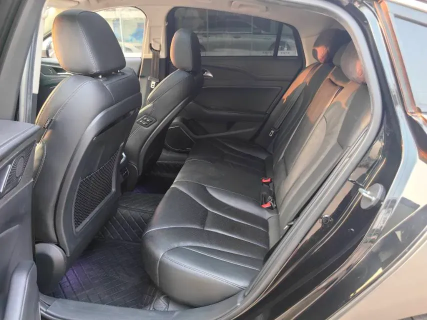 2022 HongQi H5 1.8T 197HP L4 6AT,autocango,china used car exporter,china ev exporter,chinese used car exporter,chinese used ev exporter