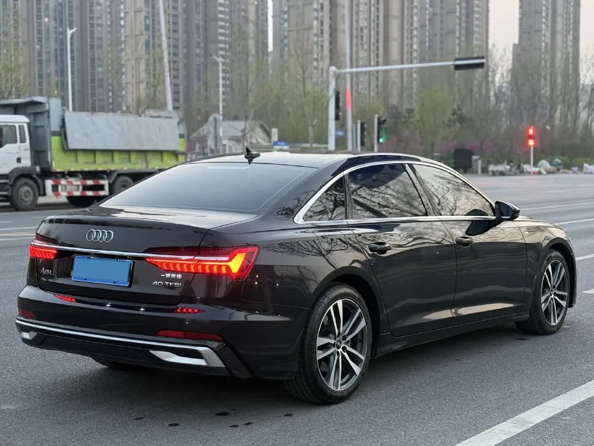 2023 Audi A6L 2.0T 190HP L4 7DCT,autocango,china used car exporter,china ev exporter,chinese used car exporter,chinese used ev exporter