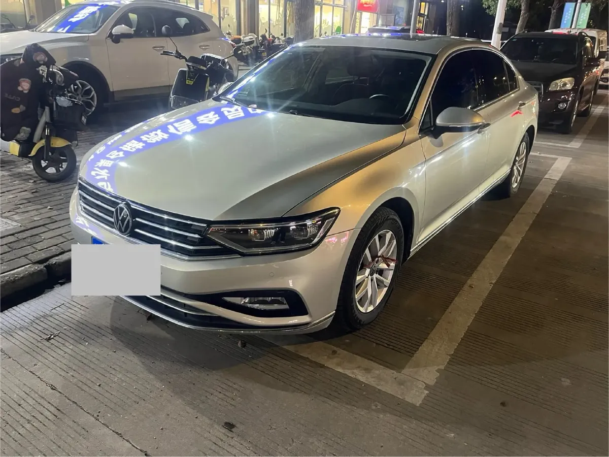 2023 Volkswagen Magotan 1.4T 150HP L4 7DCT,autocango,china used car exporter,china ev exporter,chinese used car exporter,chinese used ev exporter