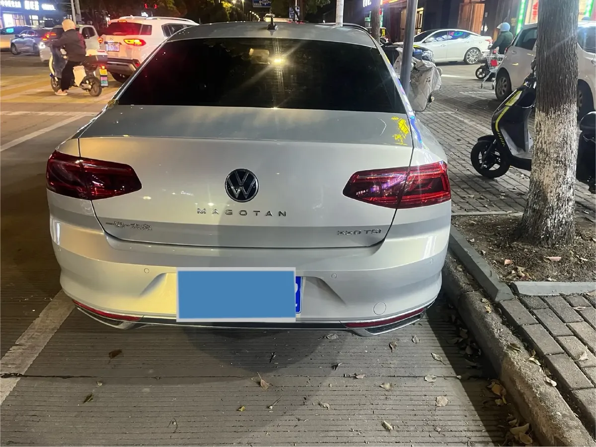 2023 Volkswagen Magotan 1.4T 150HP L4 7DCT,autocango,china used car exporter,china ev exporter,chinese used car exporter,chinese used ev exporter