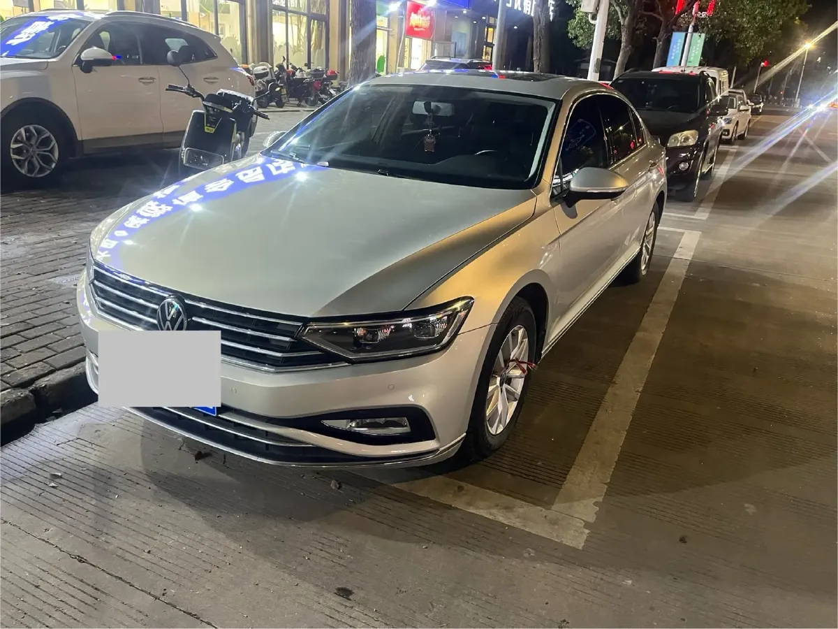 2023 Volkswagen Magotan 1.4T 150HP L4 7DCT,autocango,china used car exporter,china ev exporter,chinese used car exporter,chinese used ev exporter