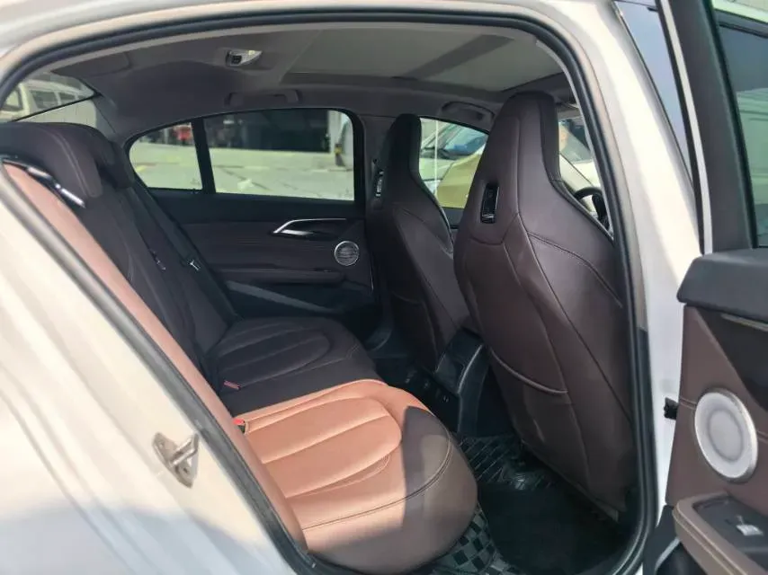 2022 BMW 1 Series 2.0T 192HP L4 7DCT,autocango,china used car exporter,china ev exporter,chinese used car exporter,chinese used ev exporter