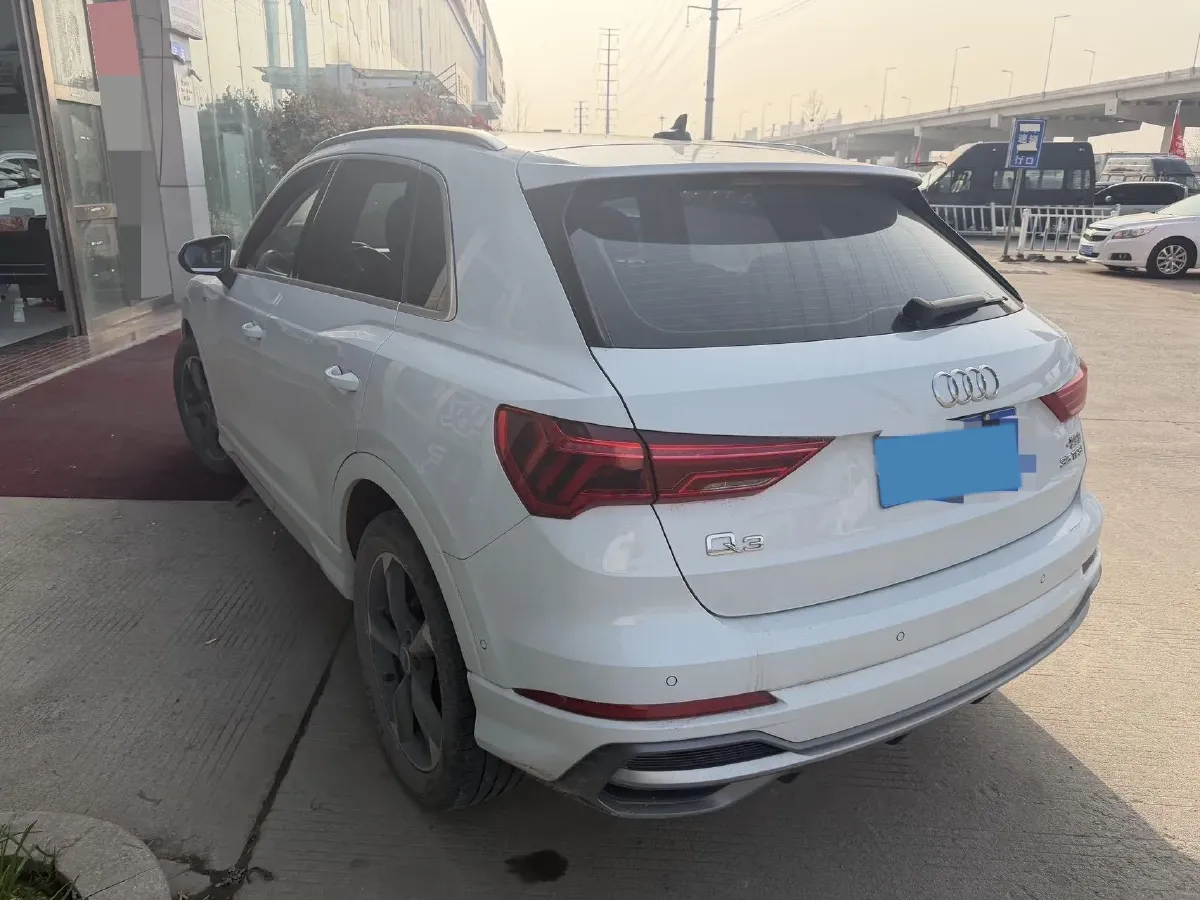 2022 Audi Q3 1.4T 150HP L4 7DCT,autocango,china used car exporter,china ev exporter,chinese used car exporter,chinese used ev exporter
