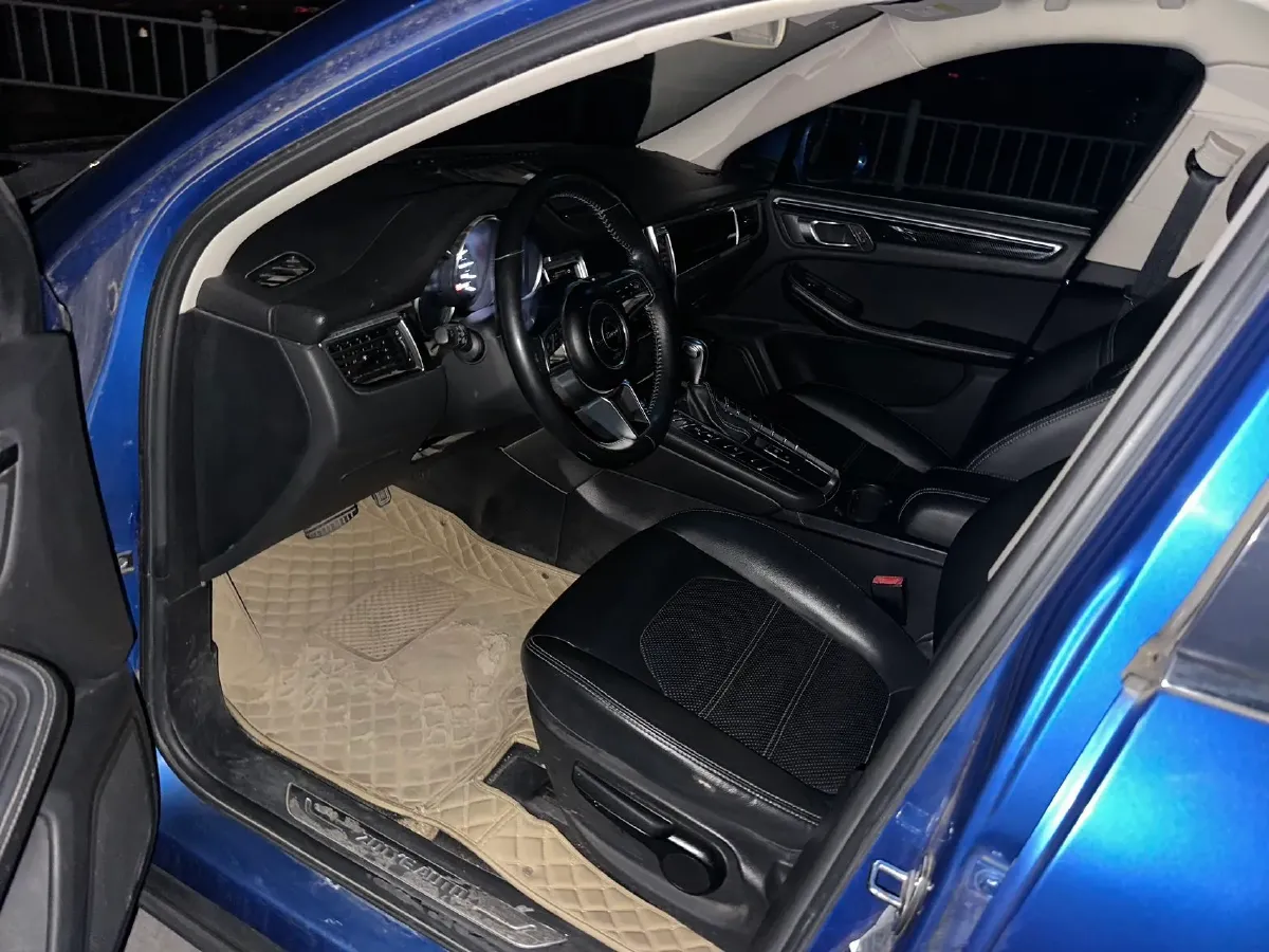 2017 Zotye SR9 2.0T 190HP L4 6DCT,autocango,china used car exporter,china ev exporter,chinese used car exporter,chinese used ev exporter