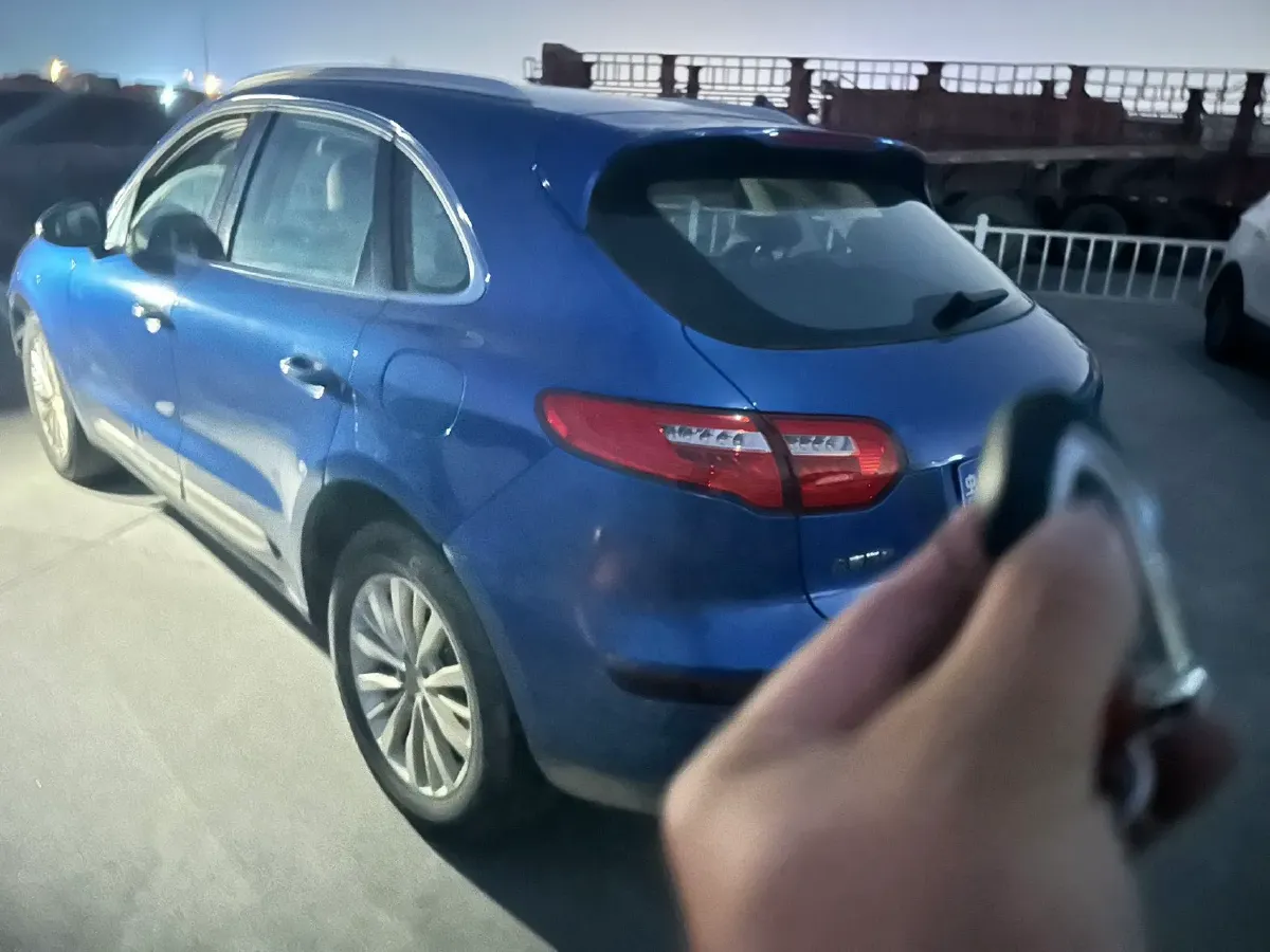 2017 Zotye SR9 2.0T 190HP L4 6DCT,autocango,china used car exporter,china ev exporter,chinese used car exporter,chinese used ev exporter