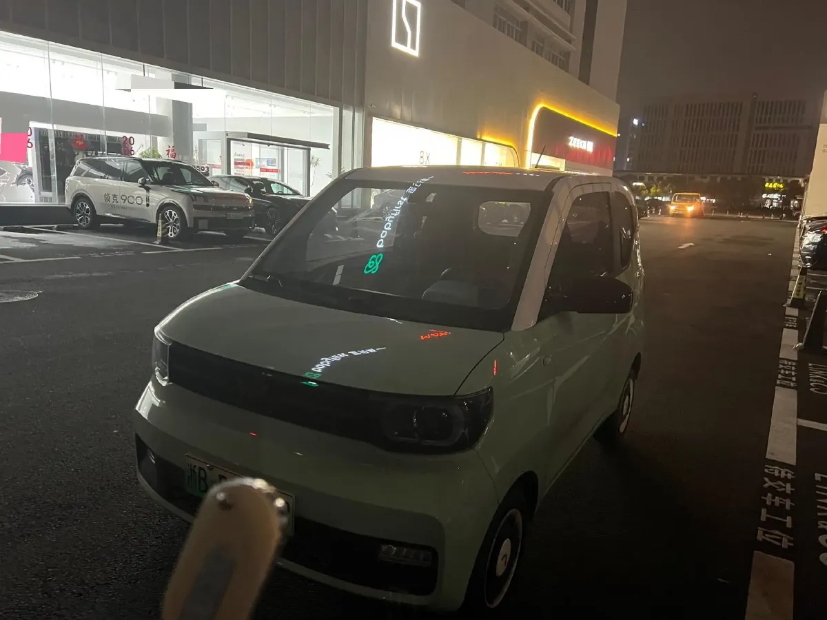2021 WuLing HongGuang MINI EV BEV 13.9KWH,autocango,china used car exporter,china ev exporter,chinese used car exporter,chinese used ev exporter
