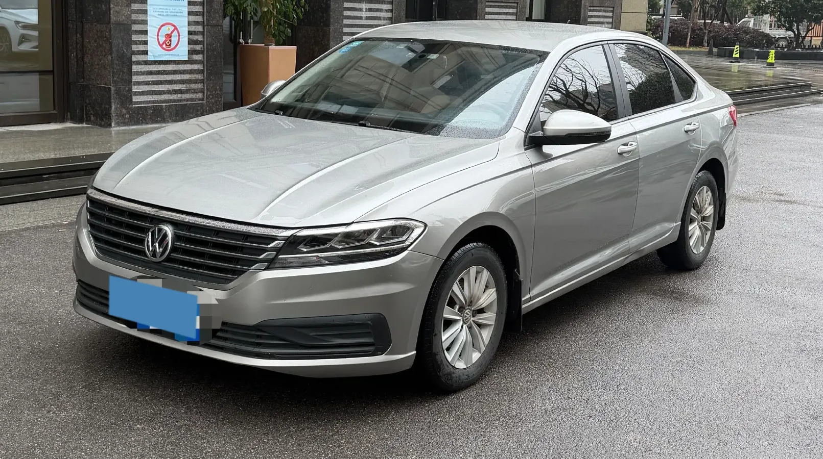 2018 Landwind XiaoYao 1.5T 163HP L4 CVT,autocango,china used car exporter,china ev exporter,chinese used car exporter,chinese used ev exporter