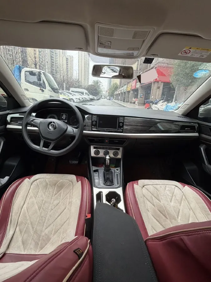 2018 Landwind XiaoYao 1.5T 163HP L4 CVT,autocango,china used car exporter,china ev exporter,chinese used car exporter,chinese used ev exporter