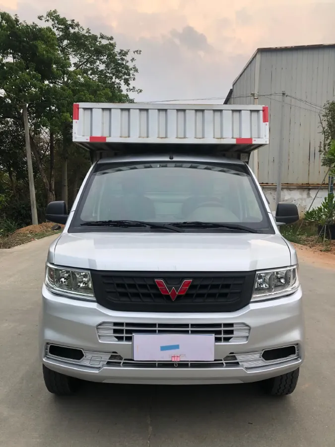 2019 WuLing RongGuang New Truck 1.5L 107HP L4 5MT,autocango,china used car exporter,china ev exporter,chinese used car exporter,chinese used ev exporter