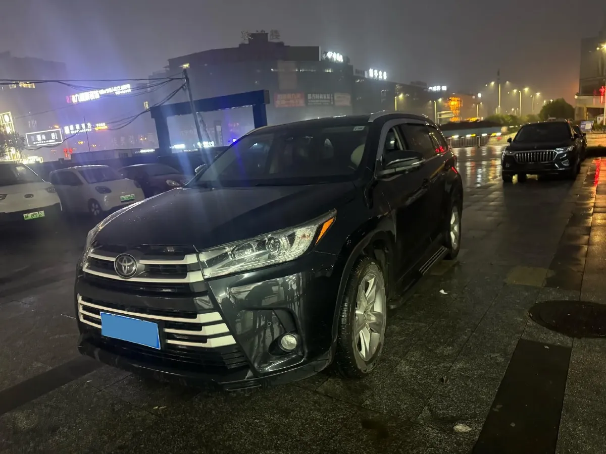 2019 HanTeng V7 1.5T 156HP L4 6AT,autocango,china used car exporter,china ev exporter,chinese used car exporter,chinese used ev exporter