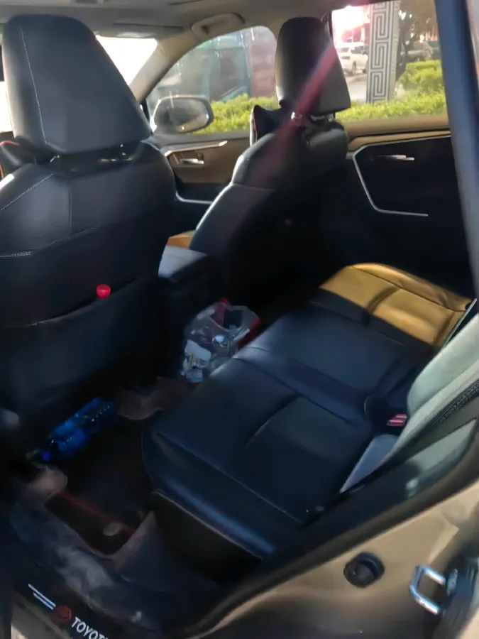 2021 Toyota RAV4 2.0L 171HP L4 CVT,autocango,china used car exporter,china ev exporter,chinese used car exporter,chinese used ev exporter