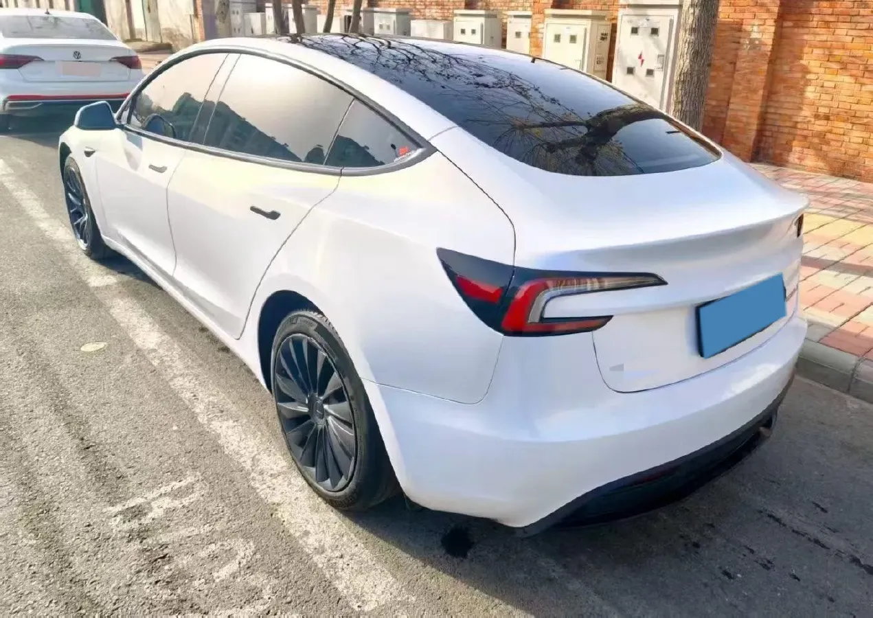 2025 Tesla Model 3 BEV 62.5KWH,autocango,china used car exporter,china ev exporter,chinese used car exporter,chinese used ev exporter
