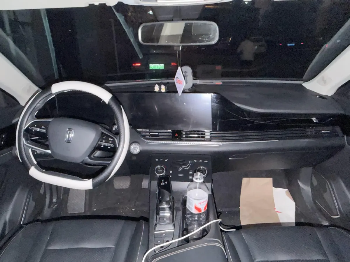 2023 Bestune B70 1.5T 169HP L4 7DCT,autocango,china used car exporter,china ev exporter,chinese used car exporter,chinese used ev exporter