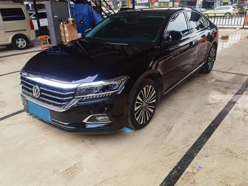 2020 Volkswagen Passat 2.0T 186HP L4 7DCT,autocango,china used car exporter,china ev exporter,chinese used car exporter,chinese used ev exporter