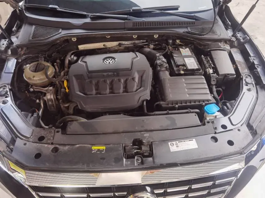2020 Volkswagen Passat 2.0T 186HP L4 7DCT,autocango,china used car exporter,china ev exporter,chinese used car exporter,chinese used ev exporter
