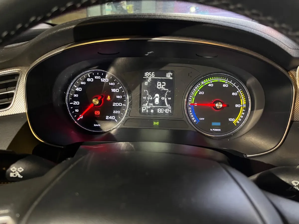 2020 Roewe i6 MAX 1.5T 169HP L4 AMT PHEV,autocango,china used car exporter,china ev exporter,chinese used car exporter,chinese used ev exporter